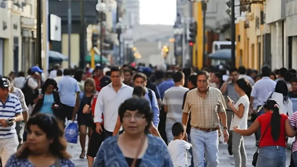 Gobierno proyecta una presión tributaria de 15%: una tasa rezagada y un Congreso que debilita la recaudación