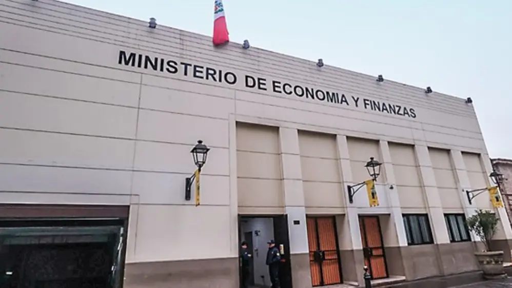 MEF: Reducción de trámites mejorará la competitividad