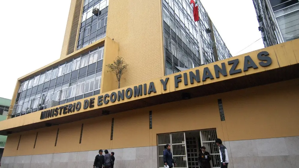 MEF reafirma crecimiento de 3,5% del PBI y déficit fiscal de 2,2% en 2025 en su Marco Macroeconómico Multianual por mayor inversión privada