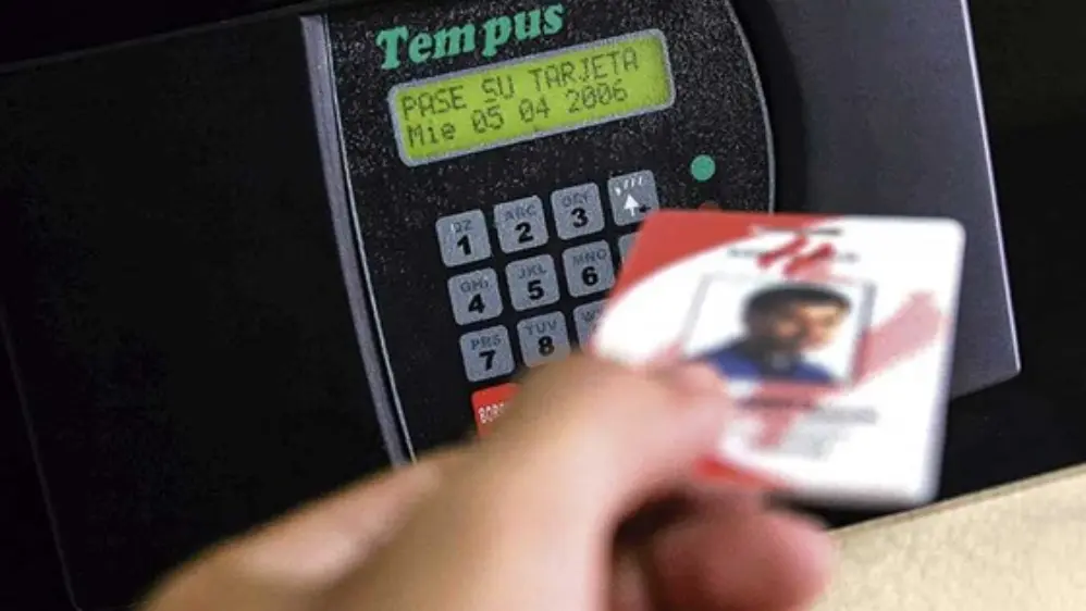 Empleador debe verificar bien el registro de asistencia