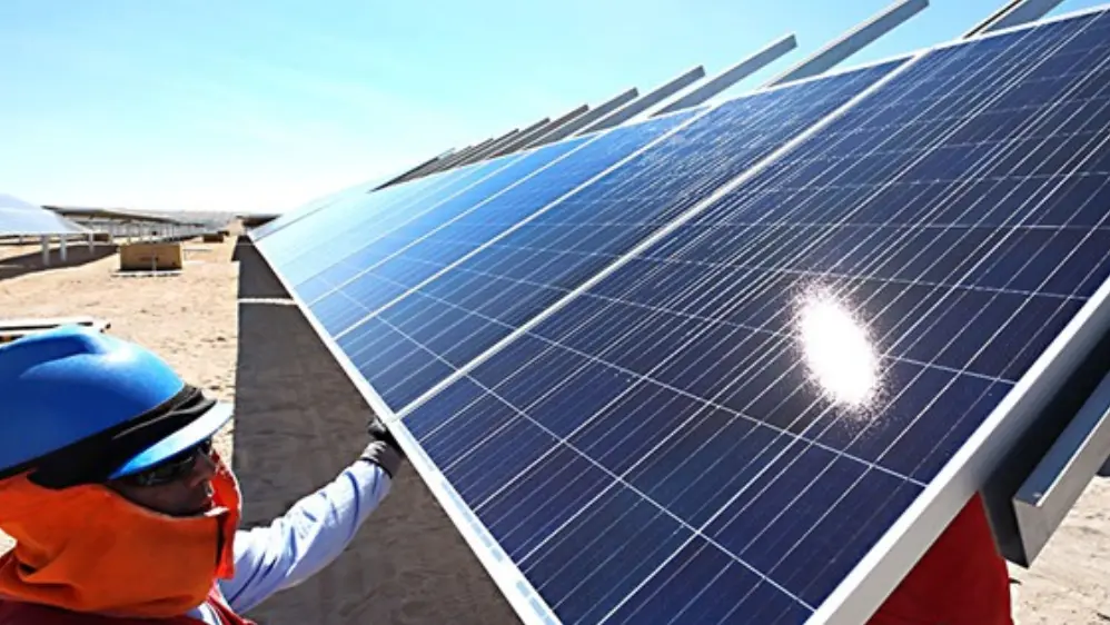 Energía solar impulsa matriz eléctrica de Perú