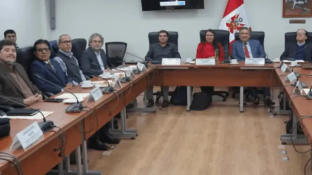 Perú necesita reforma tributaria integral para sostener gasto público y servicios básicos