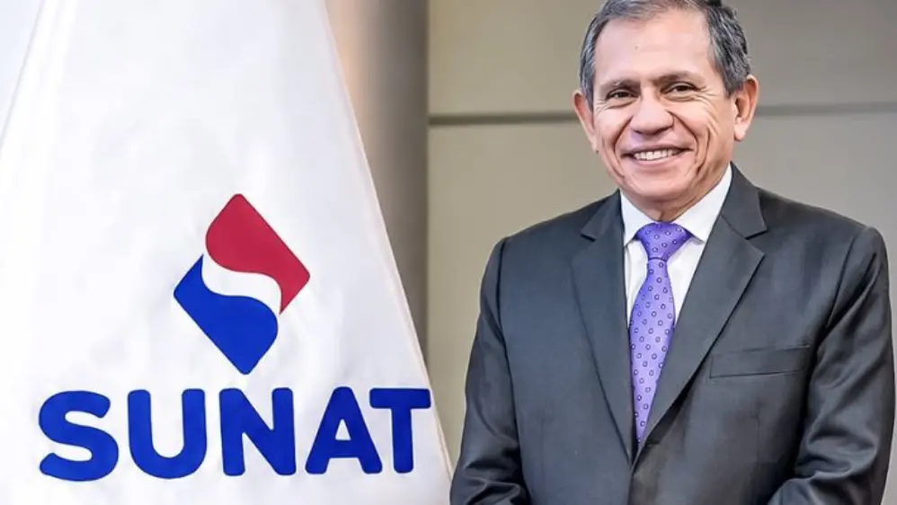 Sunat: César Luna Victoria es ratificado como superintendente